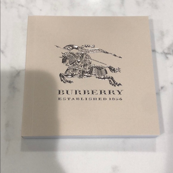 Burberry watch - Picture 3 of 8